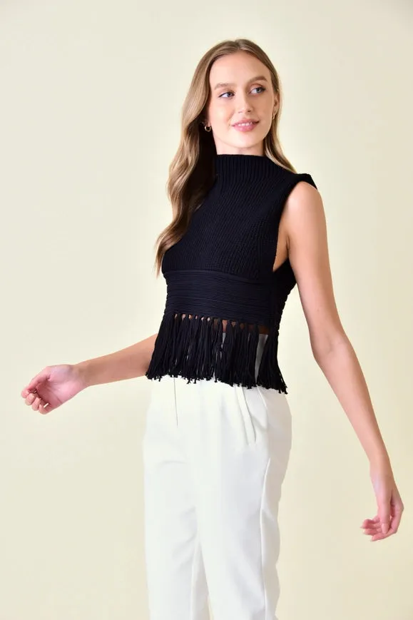 Chic Sleeveless Chunky Knit Tassel Detail Top