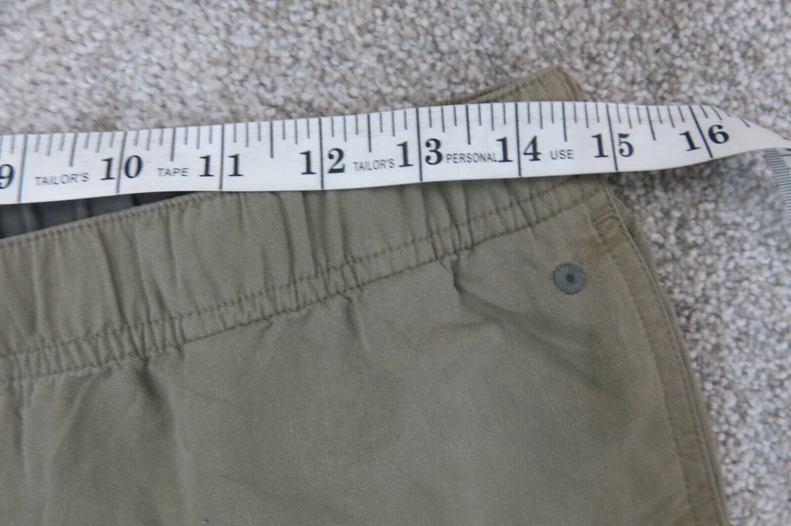 Columbia Shorts Mens Small Green Cargo Pockets Outdoors Hiking Hiker Hike Casual