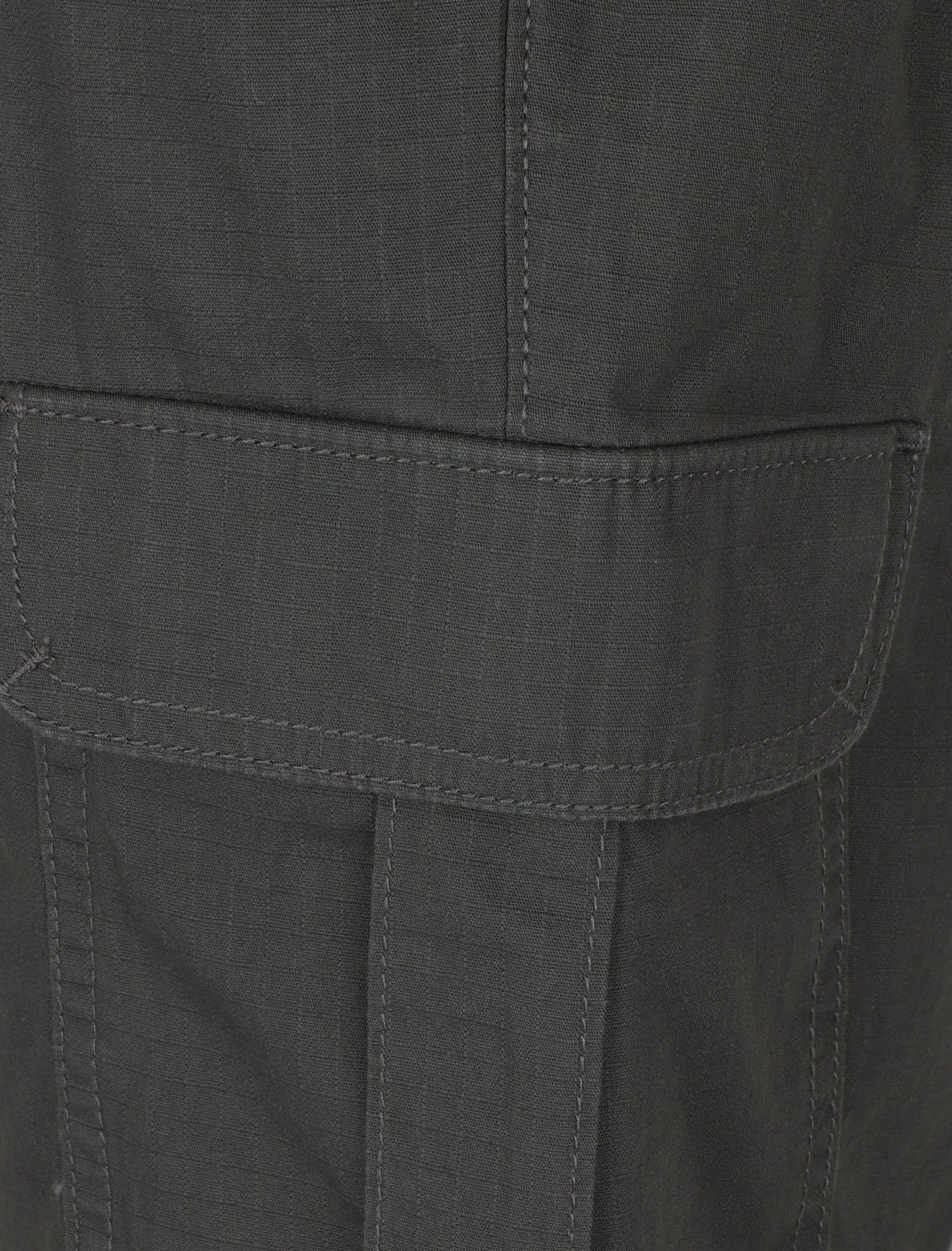 Discovery Cotton Cargo Shorts In Dark Shadow - Tokyo Laundry