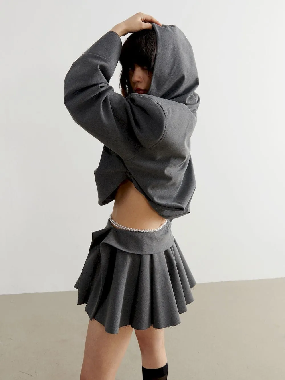 Elevate Hoodie: Stylish Loose Cropped Tops