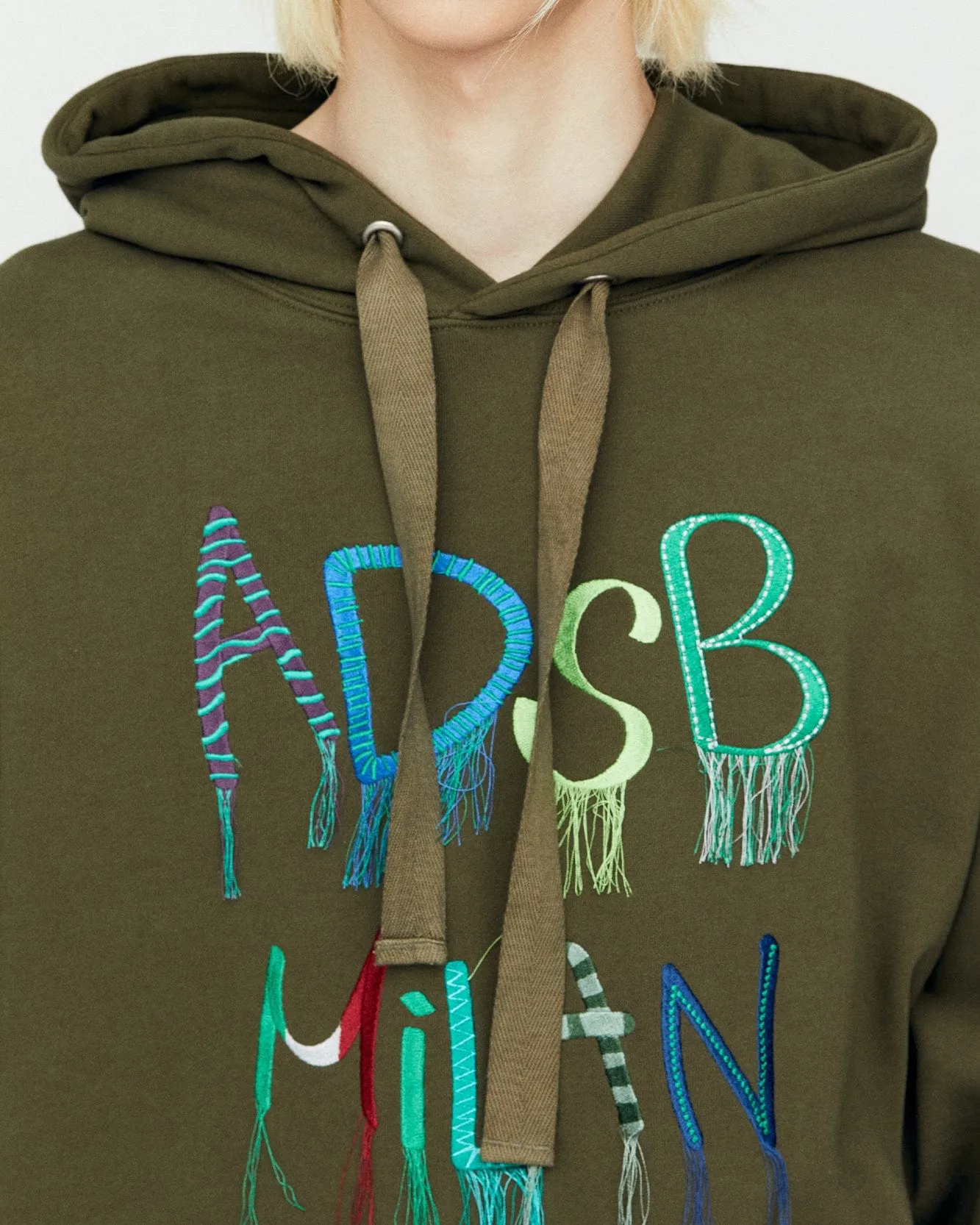 (ESSENTIAL) UNISEX ADSB MILAN EMBROIDERY HOODIE atb1148u(KHAKI)