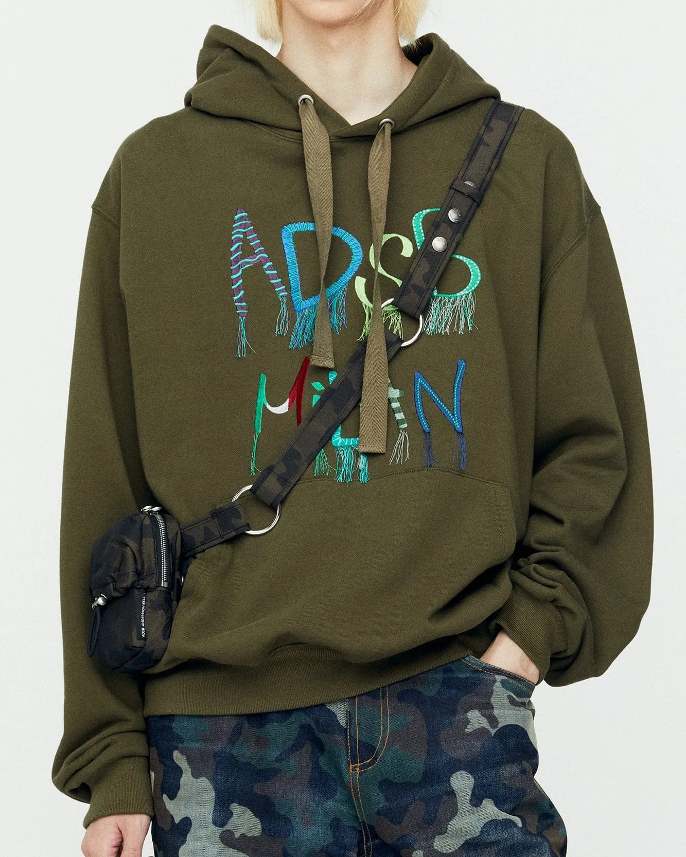 (ESSENTIAL) UNISEX ADSB MILAN EMBROIDERY HOODIE atb1148u(KHAKI)