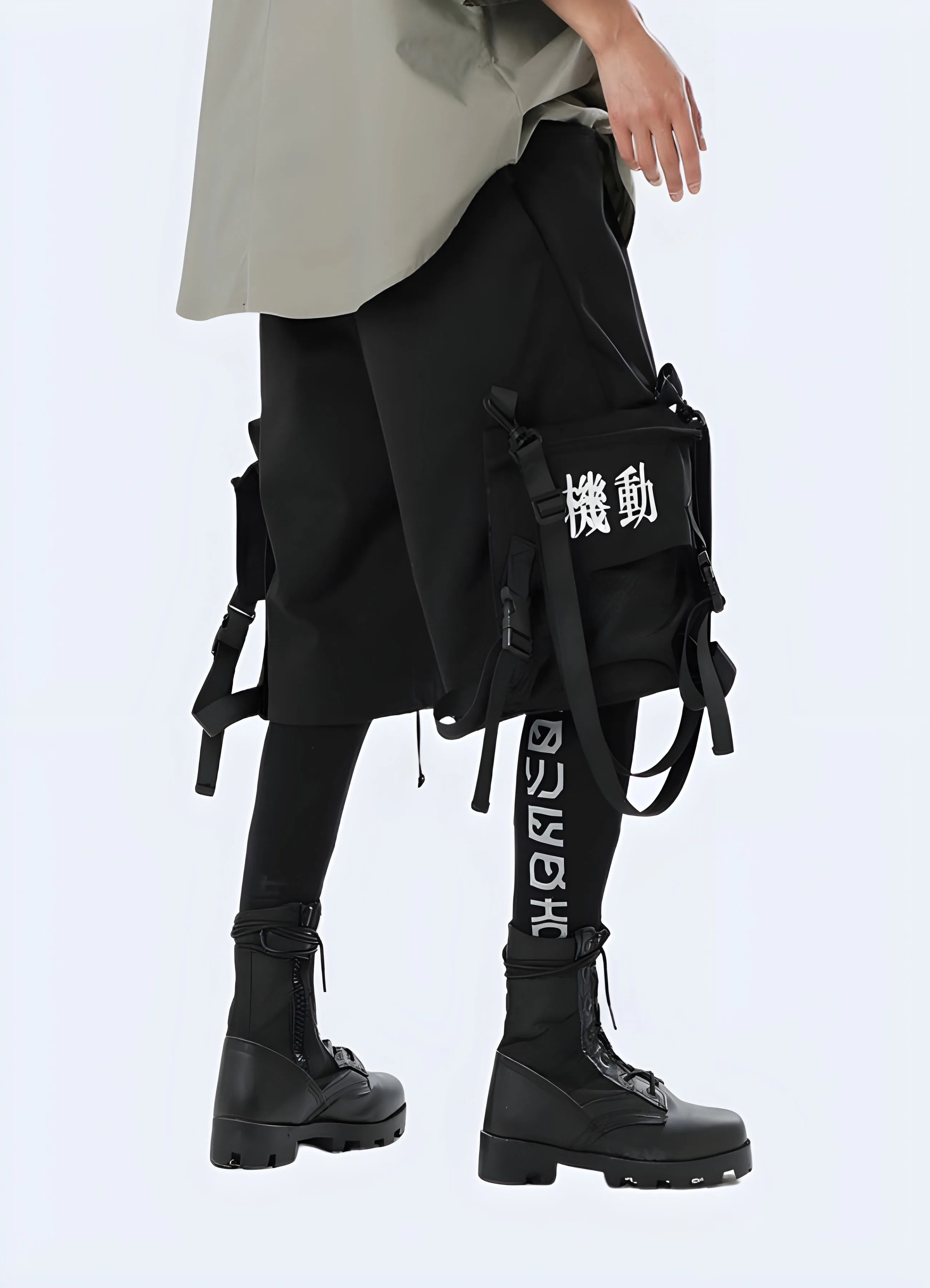 Techwear Shorts with Detachable Cargo Pockets Kanji