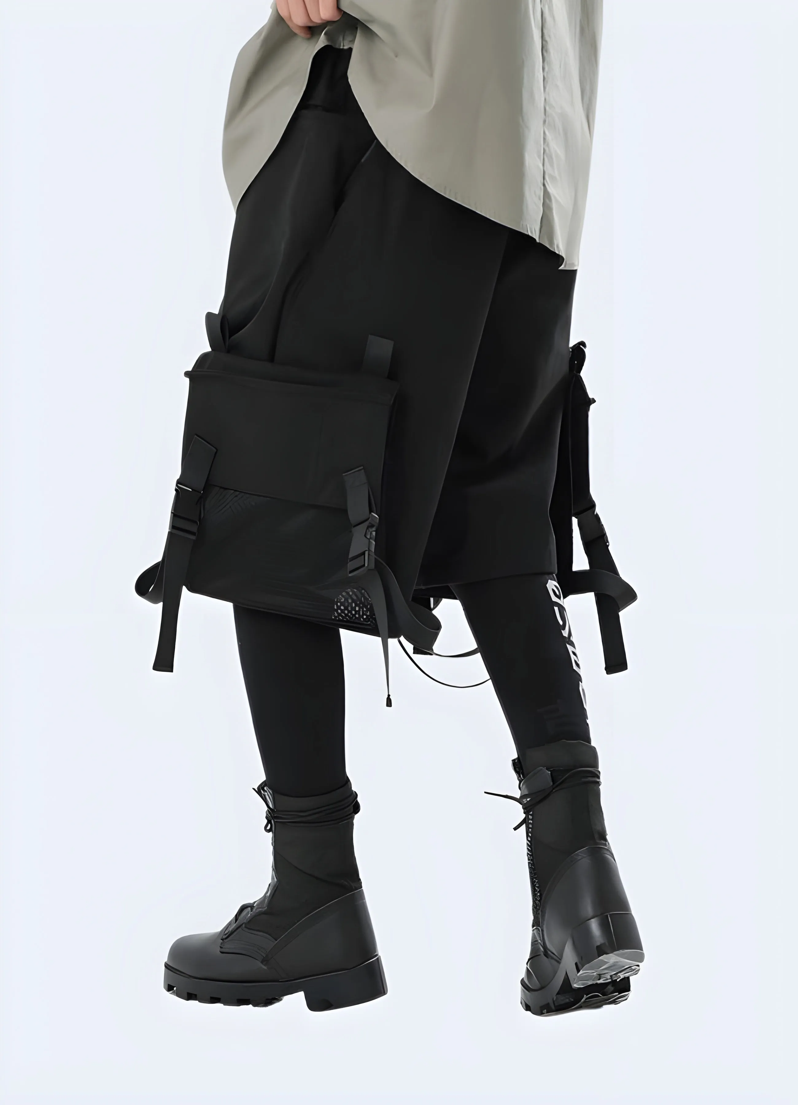 Techwear Shorts with Detachable Cargo Pockets Kanji